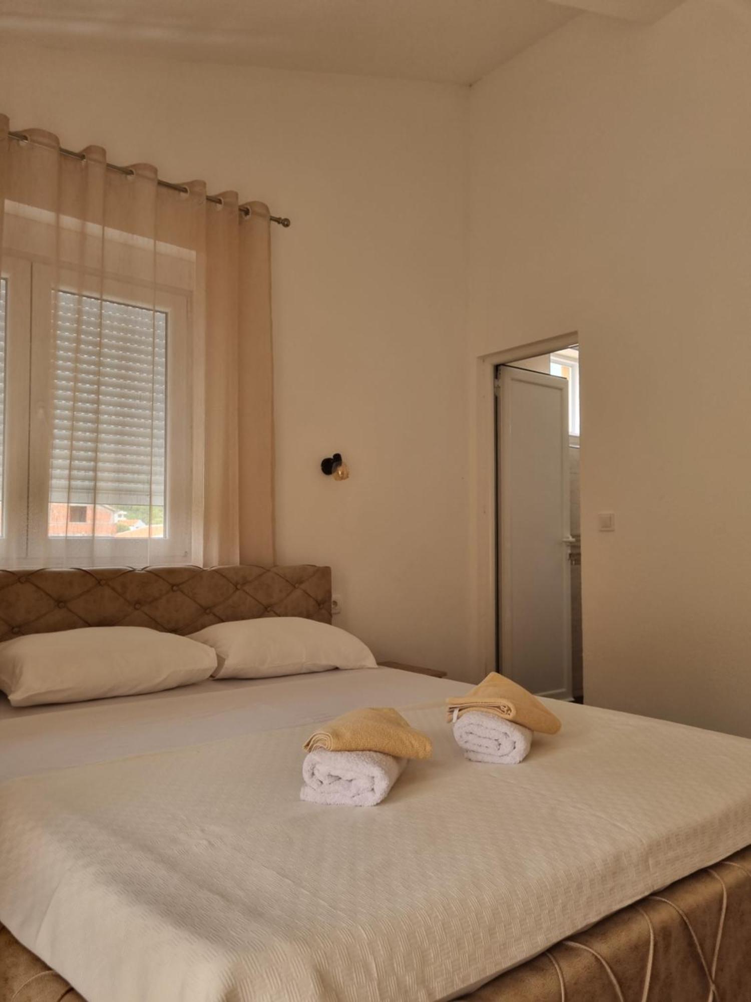 Apartmani Mihailovic บุดวา ภายนอก รูปภาพ