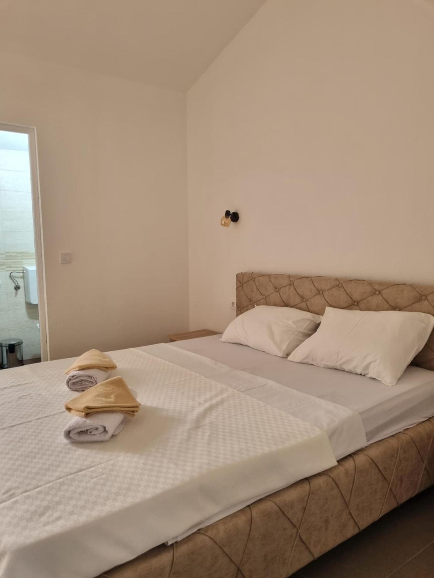 Apartmani Mihailovic บุดวา ภายนอก รูปภาพ