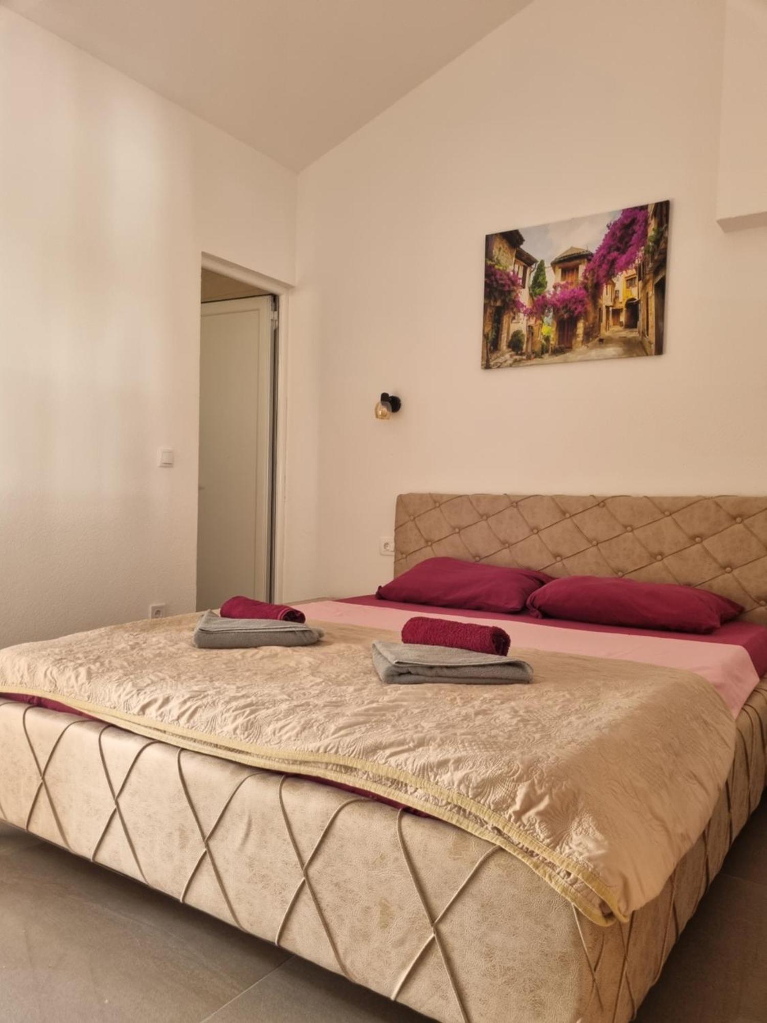 Apartmani Mihailovic บุดวา ภายนอก รูปภาพ