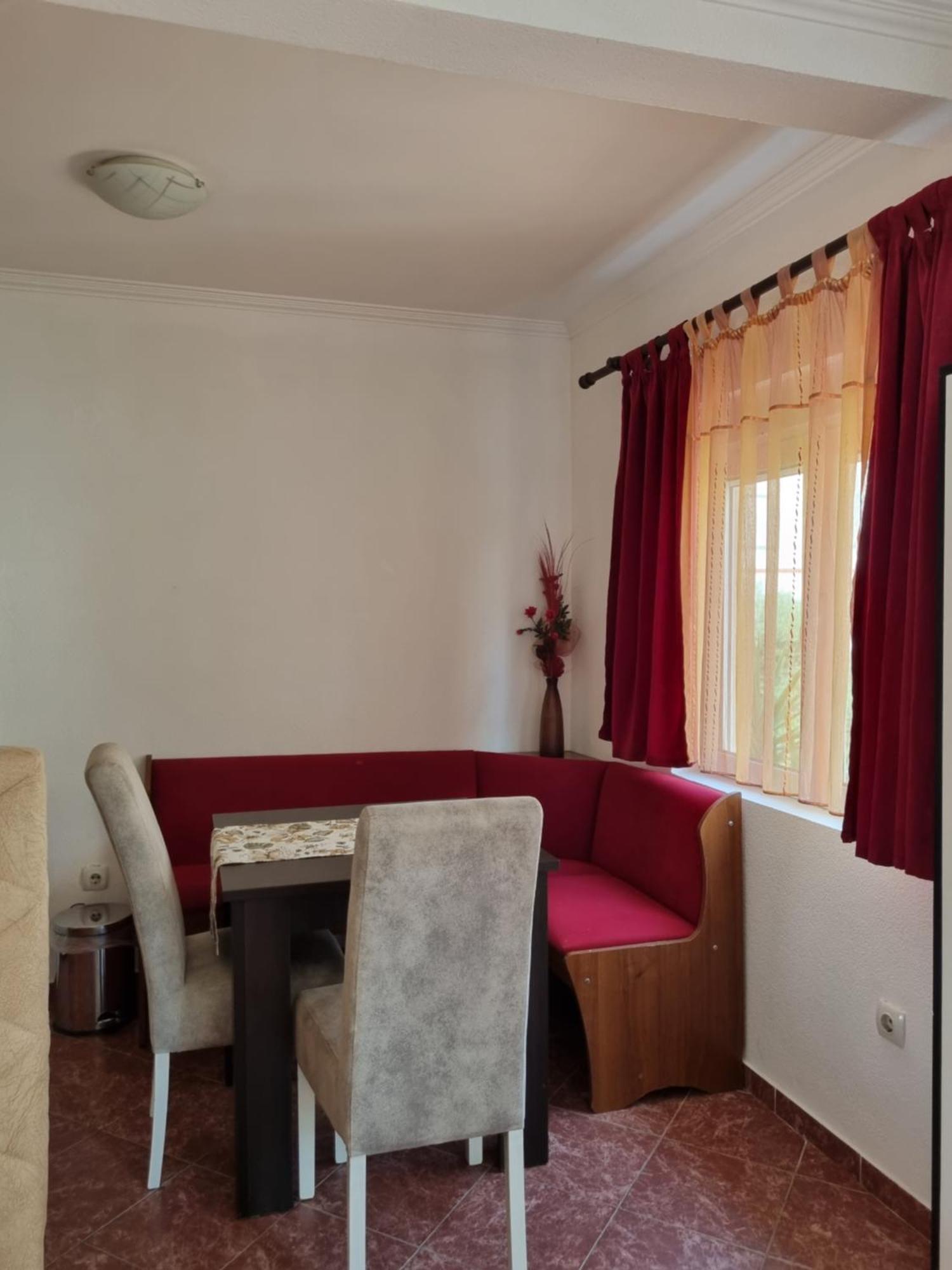 Apartmani Mihailovic บุดวา ภายนอก รูปภาพ
