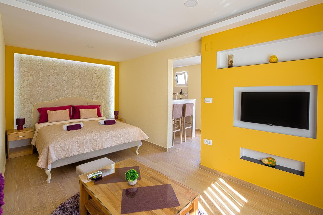 Apartmani Mihailovic บุดวา ภายนอก รูปภาพ