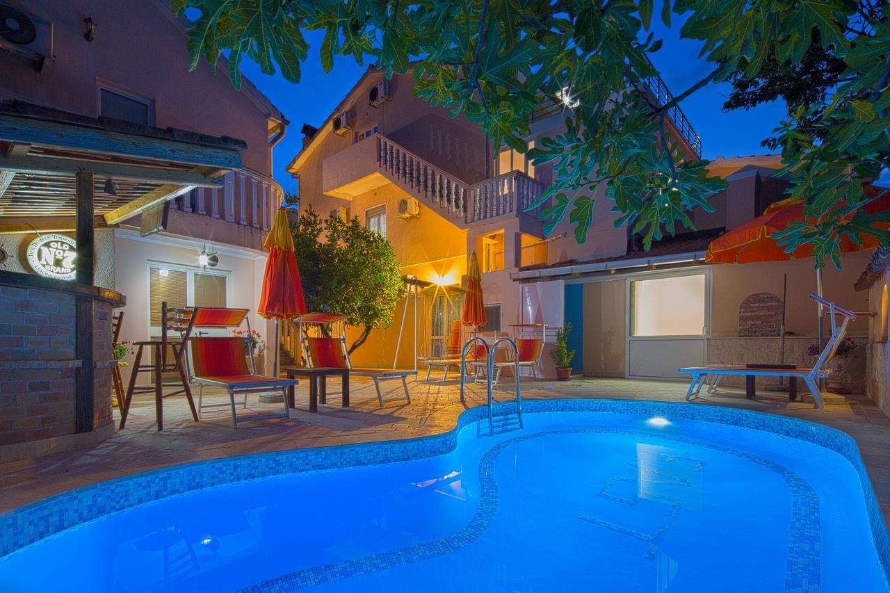 Apartmani Mihailovic บุดวา ภายนอก รูปภาพ